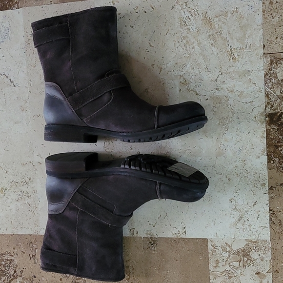 Ugg Men's Lancing Stout distressed suede full grain leather brown boots.… - Picture 3 of 11